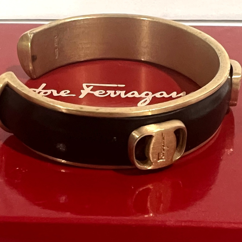 Salvatore Ferragamo Leather and Gold Vara Cuff - Picture 6 of 7